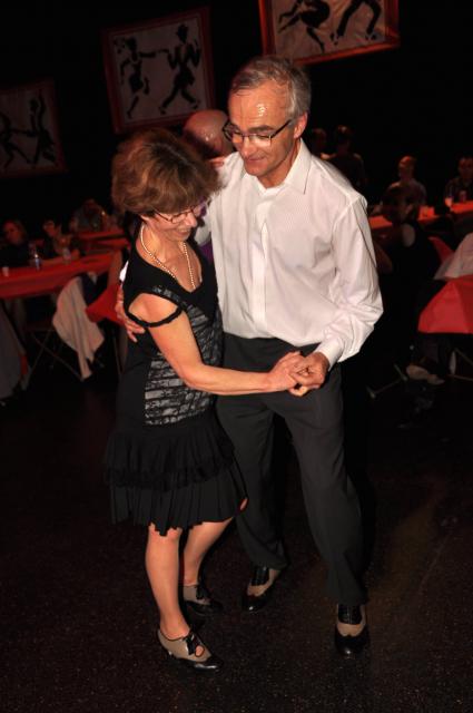 min 2010 11 13 fous swing 194
